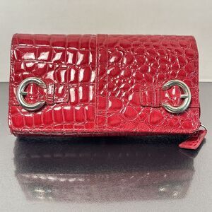 Women's Tri-Fold Wallet Bill Fold Front Buckle Faux Crocodile Leather Red Glossy